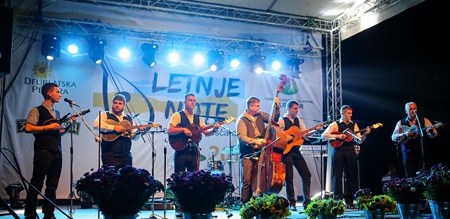 ODRŽANE “LETNJE NOTE DELIBLATSKE PEŠČARE 2016.” U ORGANIZACIJI SKUPŠTINE OPŠTINE I TURISTIČKE ORGANIZACIJE ALIBUNAR